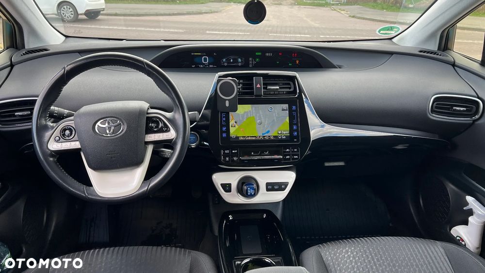 Toyota Prius Plug-in 1.8 Hybrid Prestige - 16