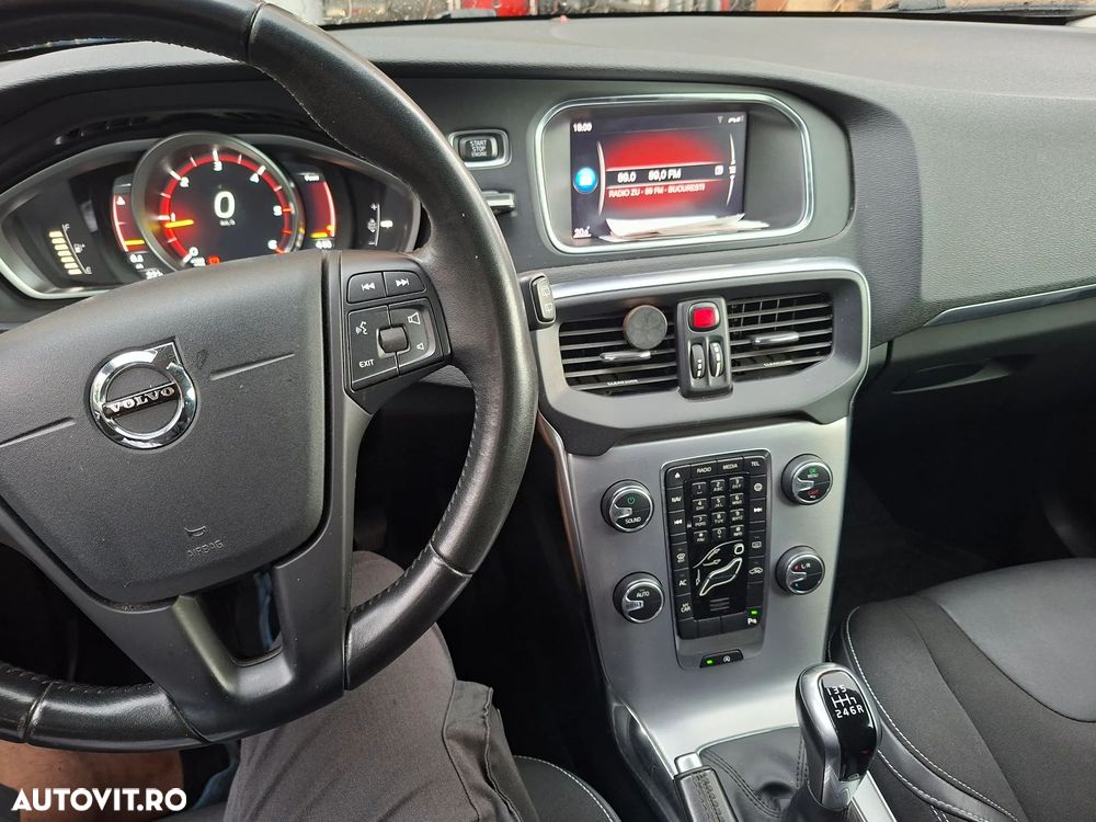 Volvo V40 D2 - 7