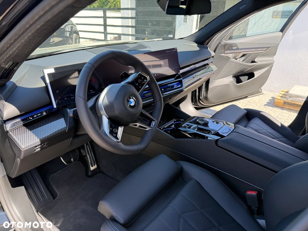 BMW Seria 5 520d mHEV M Sport - 9