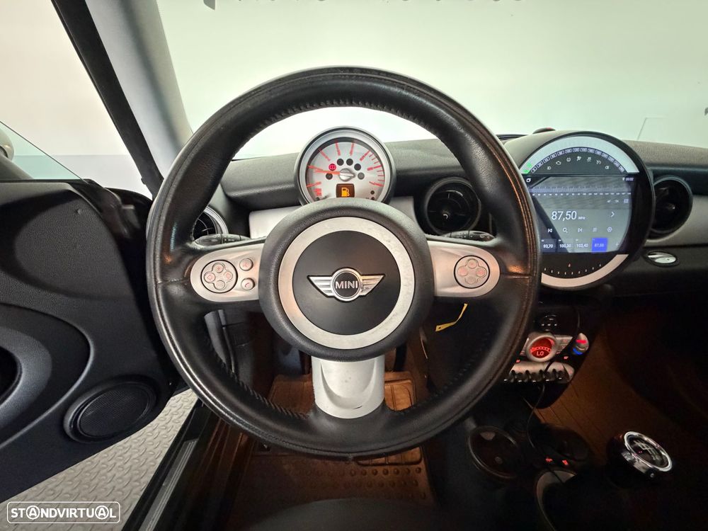 MINI 3 Portas Cooper D - 17