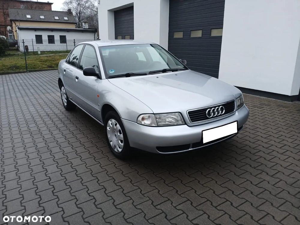 Audi A4 - 8