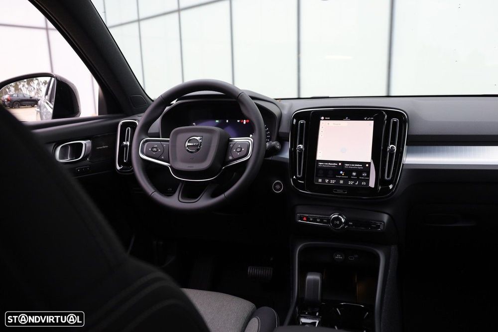 Volvo XC 40 2.0 B3 Black Edition - 12