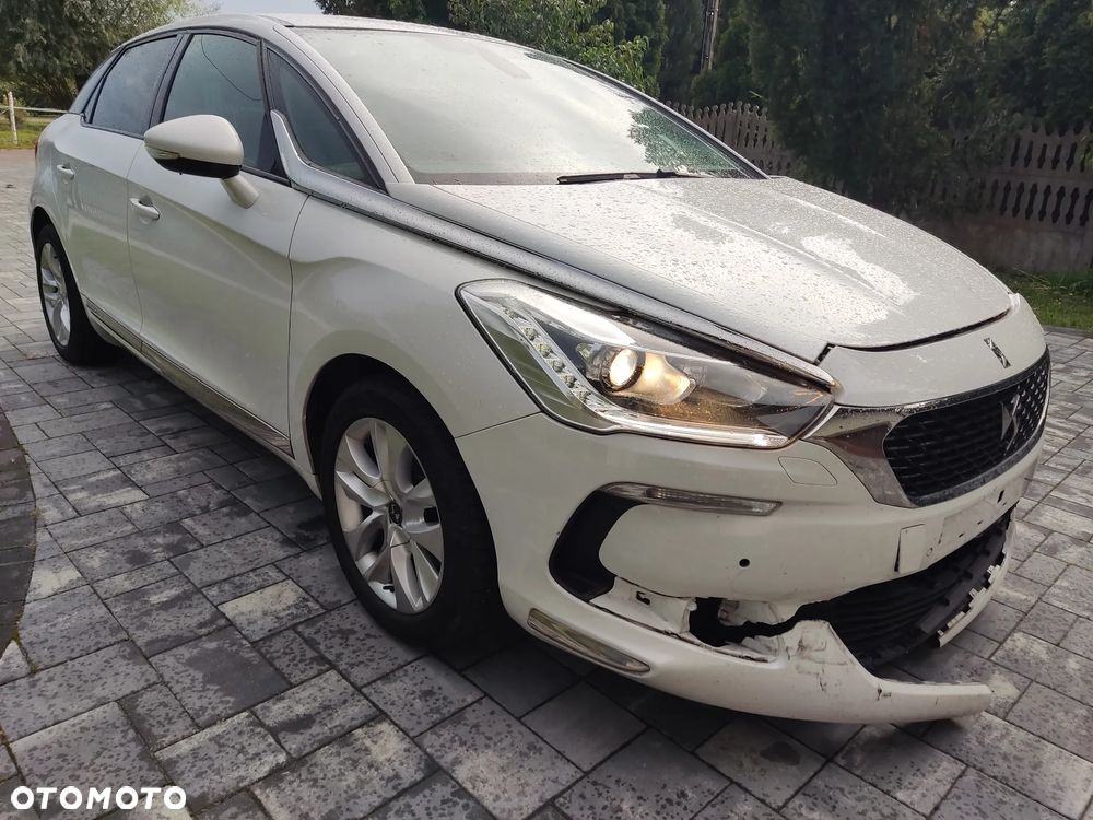 Citroën DS5 1.6 THP Chic S&S EAT6 - 2