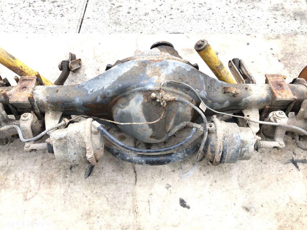 MOST DYFER TYŁ  MERCEDES-BENZ 614D  38/13 - 7