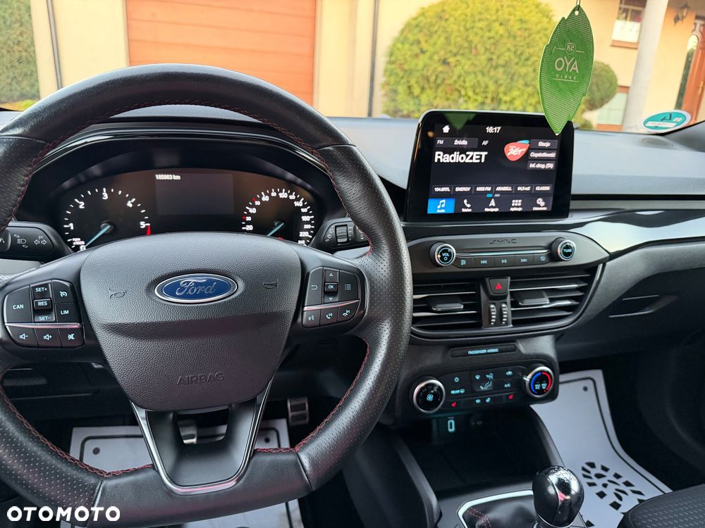 Ford Focus 1.5 EcoBlue Start-Stopp-System ST-LINE - 34