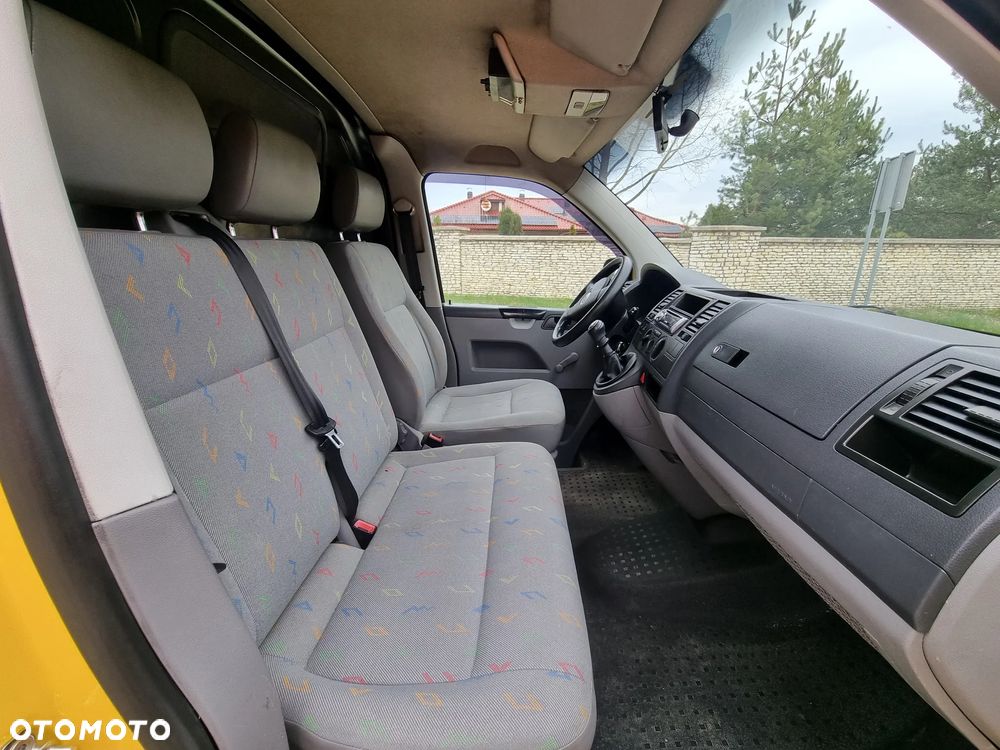 Volkswagen T5 - 10