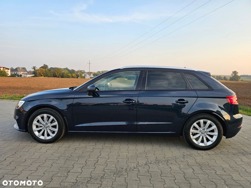 Audi A3 Sportback - 12