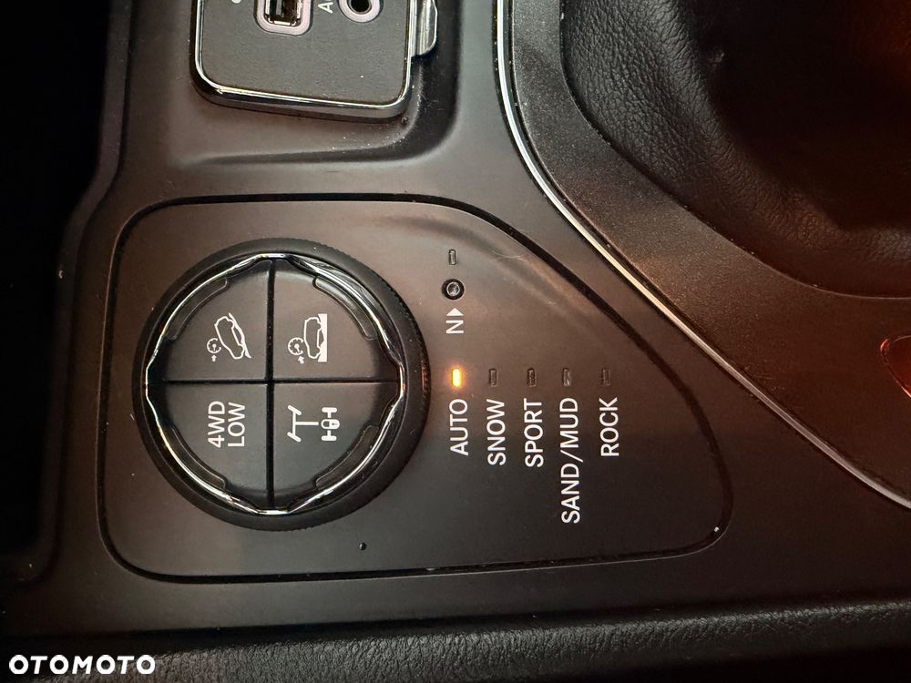 Jeep Cherokee 3.2 V6 Pentastar Active Drive Lock Autom Trailhawk - 26