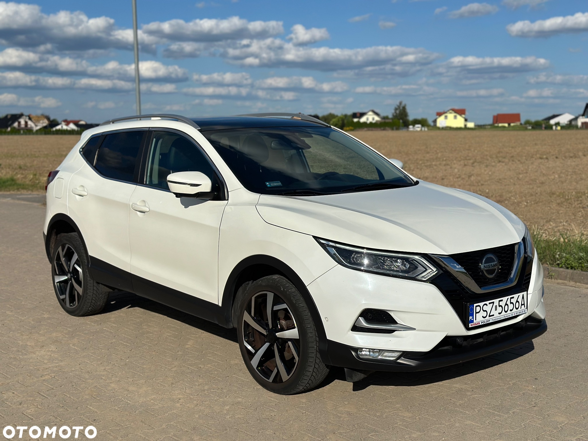 Nissan Qashqai 1.6 DCi 4x4 Tekna+ - 3