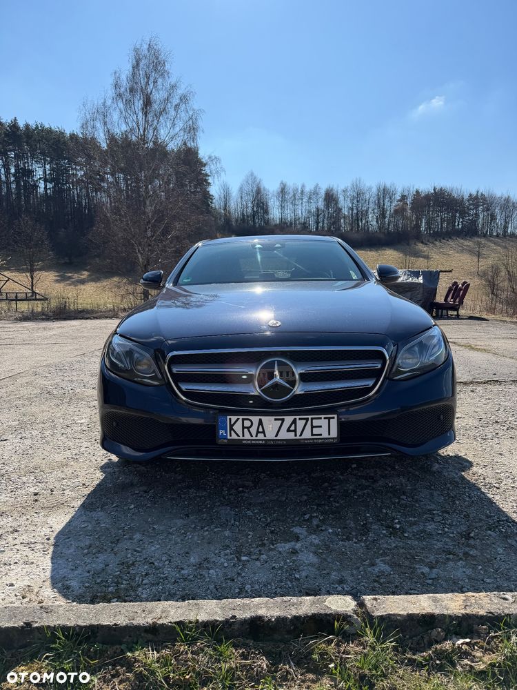 Mercedes-Benz Klasa E 220 d 4-Matic Business Edition 9G-TRONIC - 2