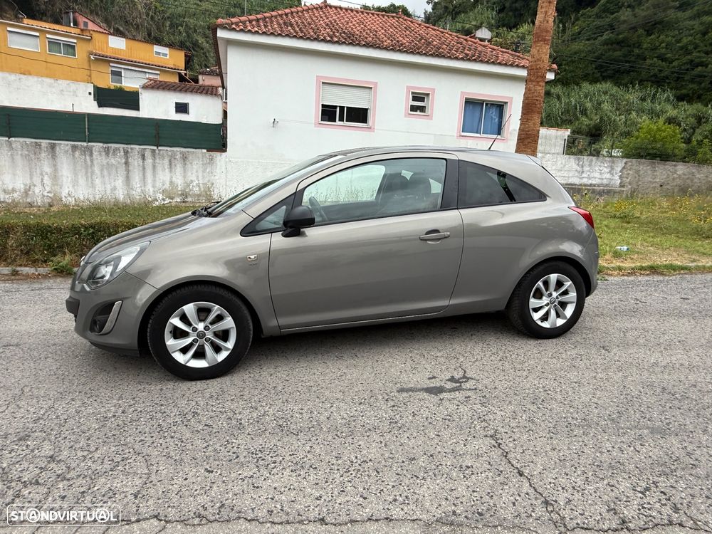 Opel Corsa 1.4 16V Cosmo - 10