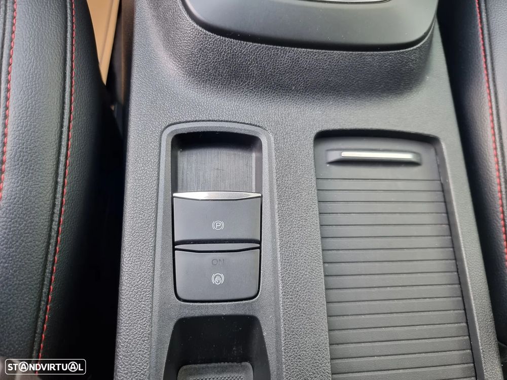 Ford Kuga 2.0 TDCi EcoBlue ST-Line X - 26