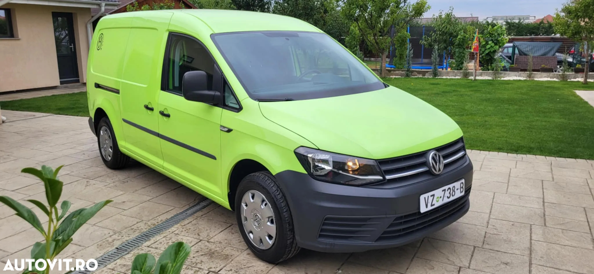 Volkswagen Caddy - 2