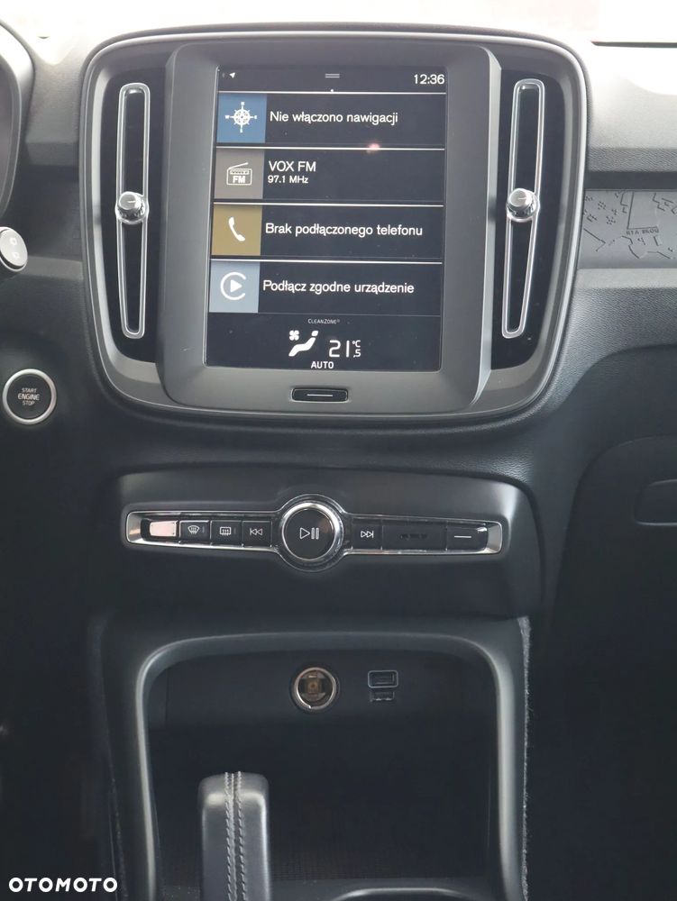 Volvo XC 40 T3 Momentum Core - 12