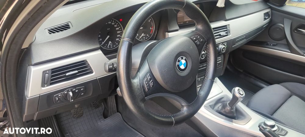 BMW Seria 3 320d DPF - 16