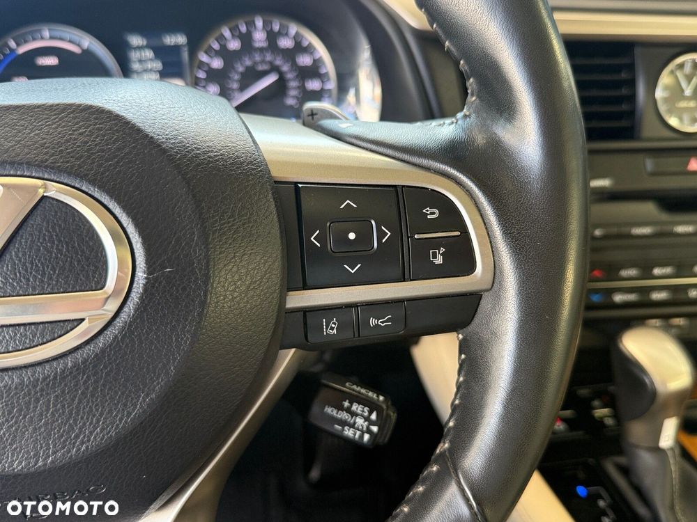 Lexus RX - 32