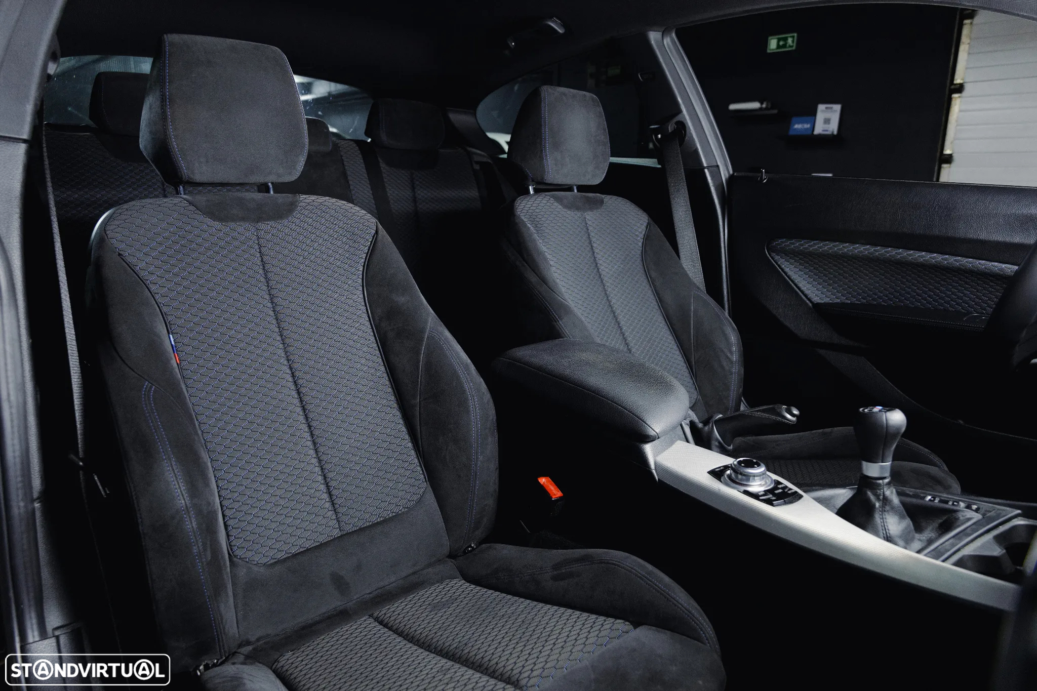 BMW 116 d Pack M - 11
