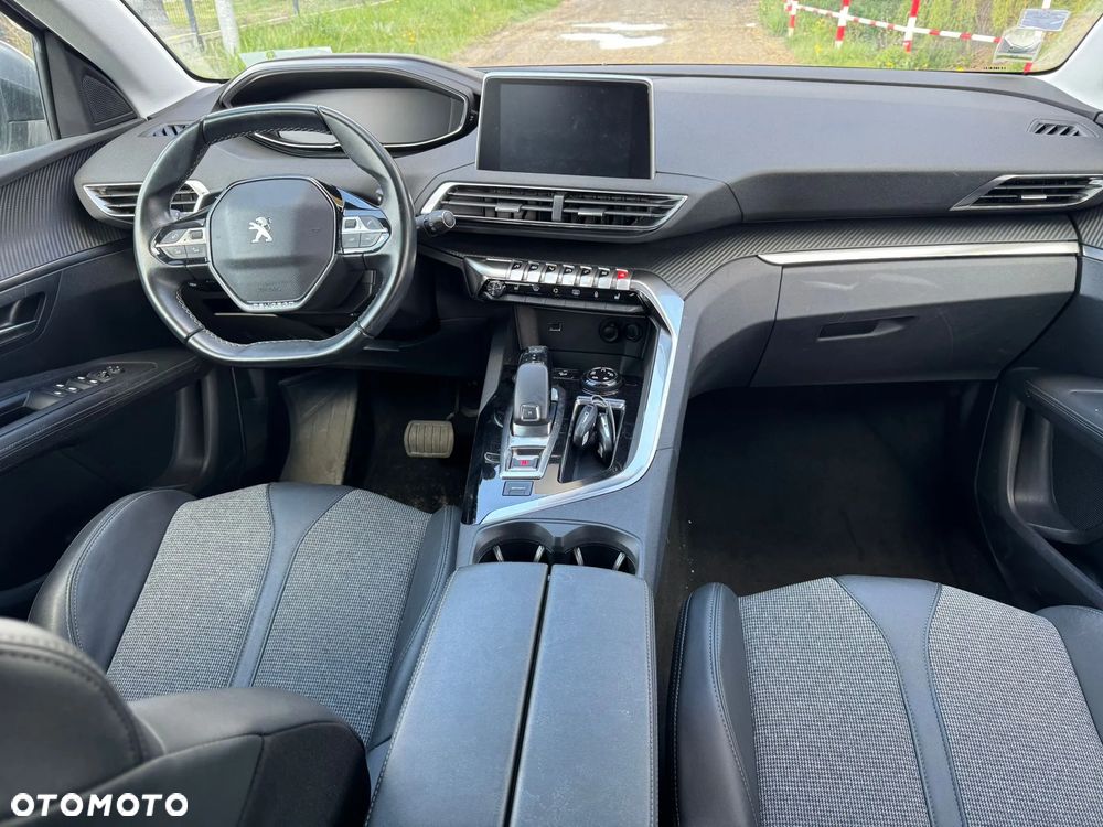 Peugeot 3008 - 23