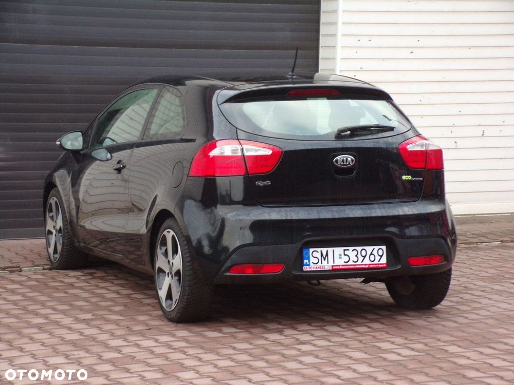 Kia Rio - 9