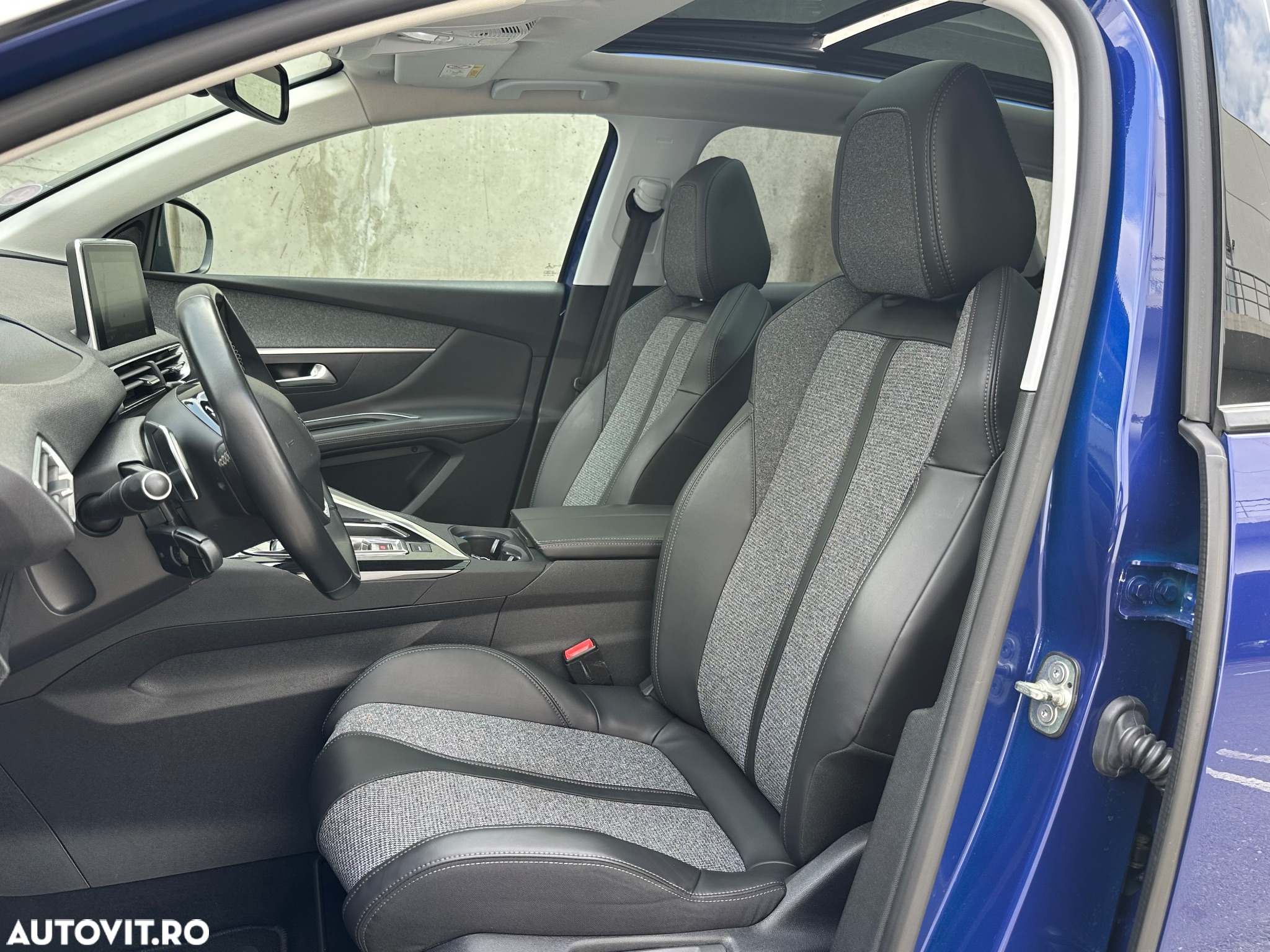 Peugeot 3008 PureTech 130 Stop & Start GPF EAT8 Allure - 23