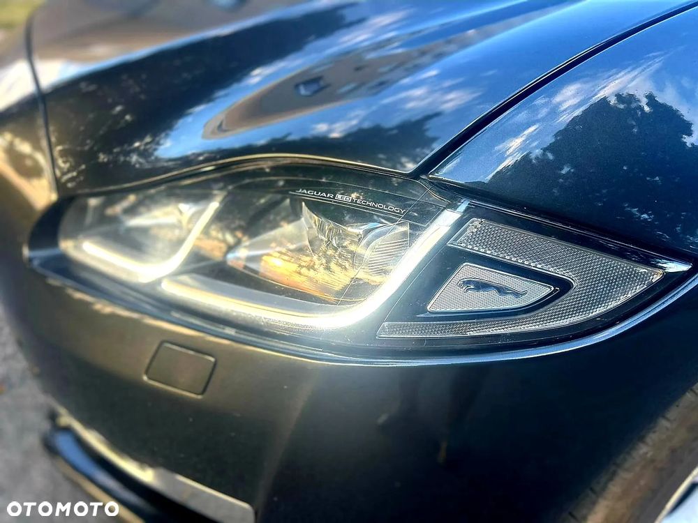 Jaguar XJ 3.0 D V6 Premium Luxury - 9