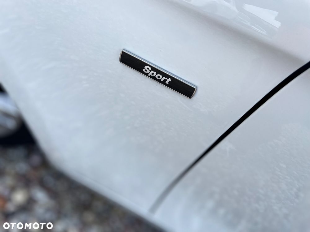 BMW Seria 3 318d DPF Edition Sport - 37