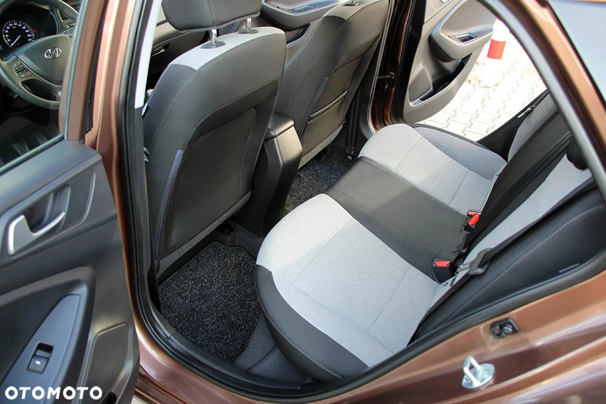 Hyundai i20 1.2 YES Gold - 26