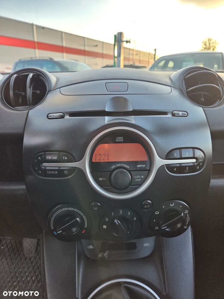 Mazda 2 1.3 Independence - 12