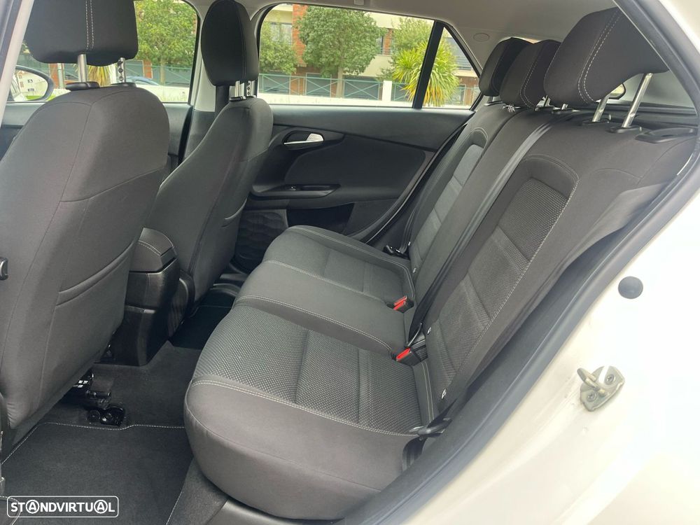 Fiat Tipo Station Wagon 1.3 M-Jet Lounge - 51