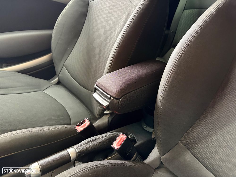 MINI 3 Portas Cooper S - 40