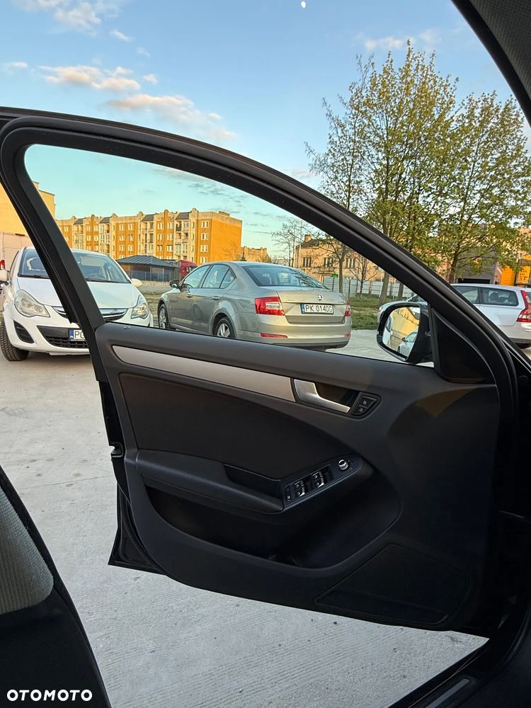 Audi A4 Avant 2.0 TDI - 21