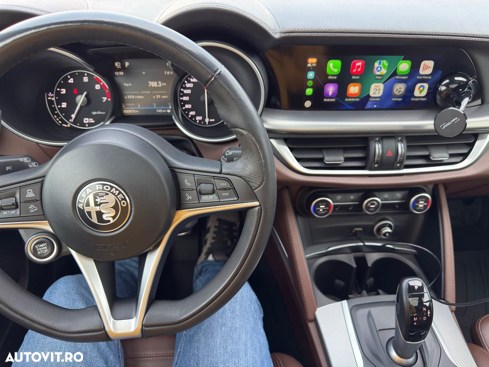 Alfa Romeo Stelvio 2.0 Turbo 16V AT8-Q4 B-Tech - 15
