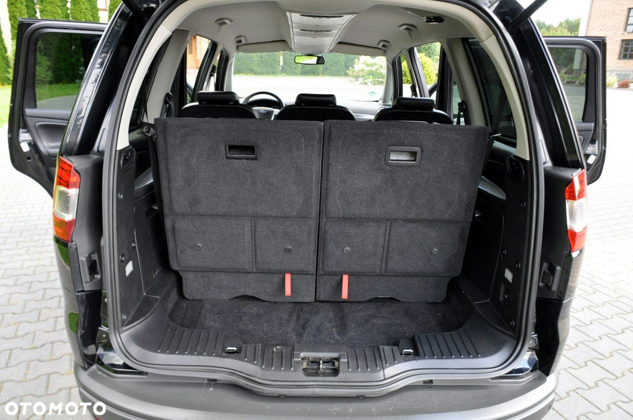 Ford Galaxy - 37