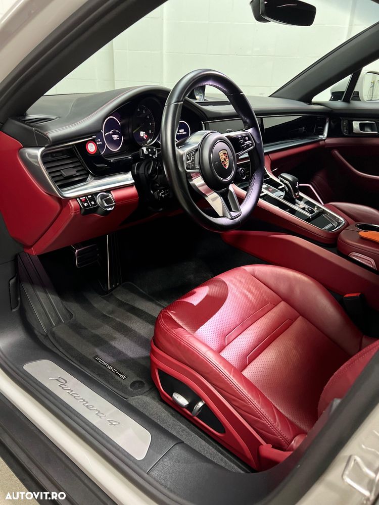 Porsche Panamera 4 E-Hybrid - 12
