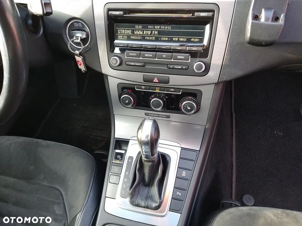 Volkswagen Passat 2.0 TDI Comfortline DSG - 16