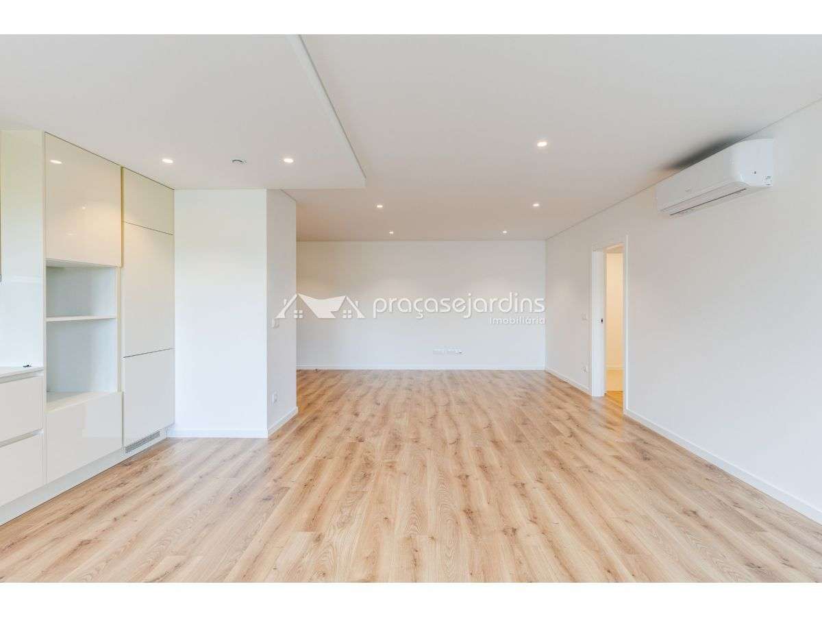 Apartamento T3 novo com espaço exterior privativo - Grande imagem: 2/24