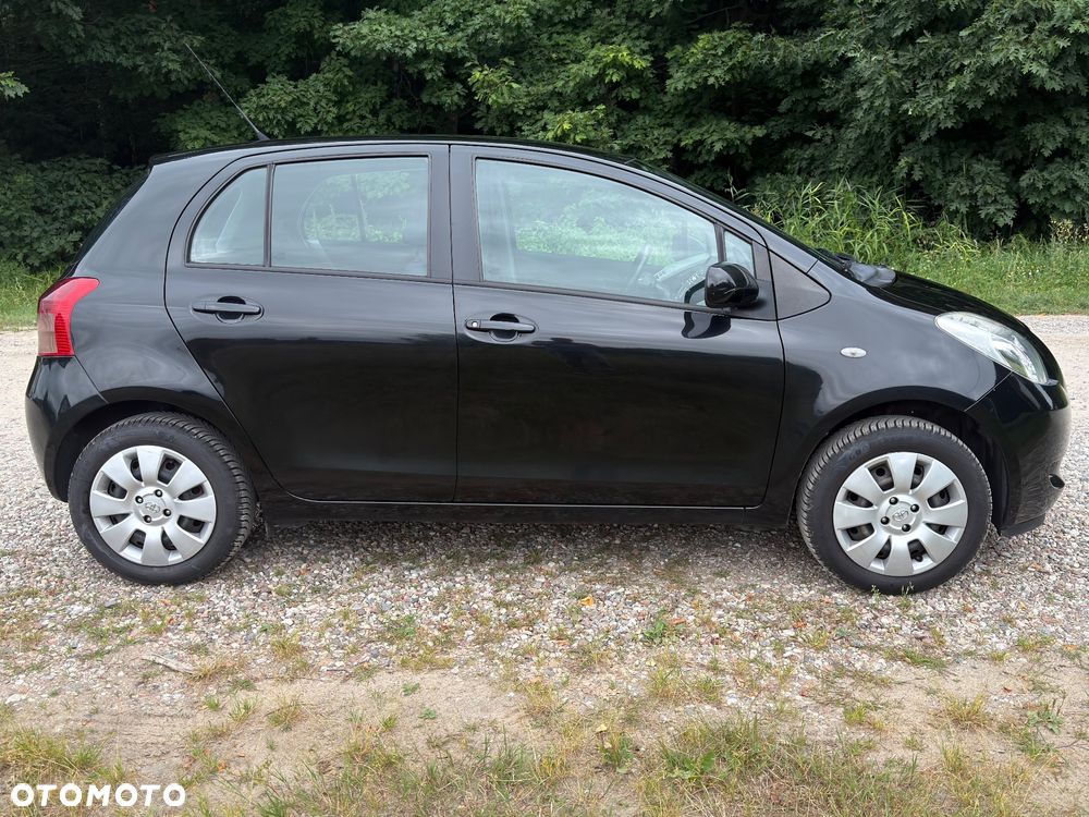 Toyota Yaris 1.0 Luna - 4