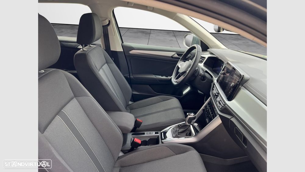 VW T-Roc 1.5 TSI Urban DSG - 13