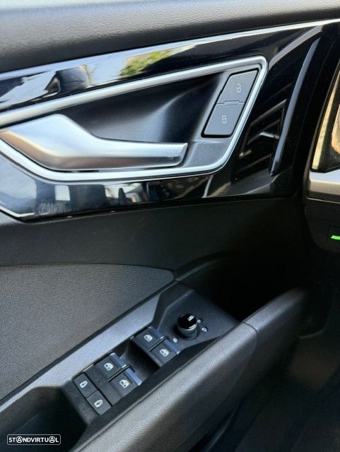 Audi Q4 e-tron 40 - 17