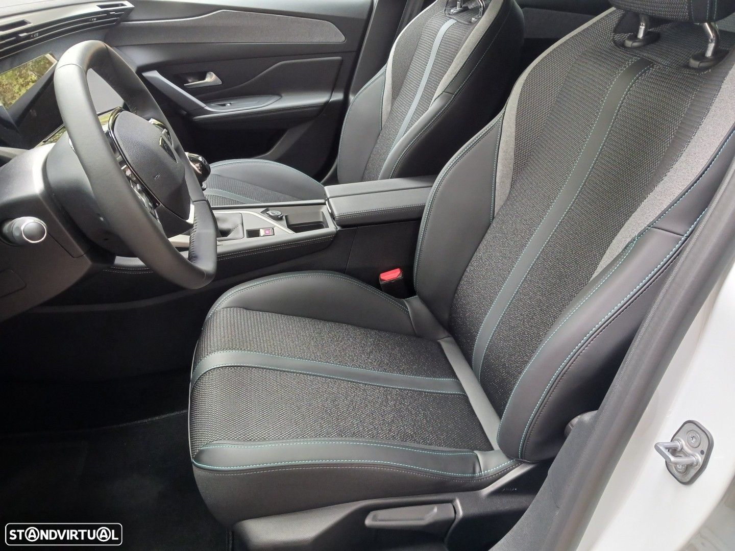 Peugeot 308 1.2 PureTech Allure Pack - 30