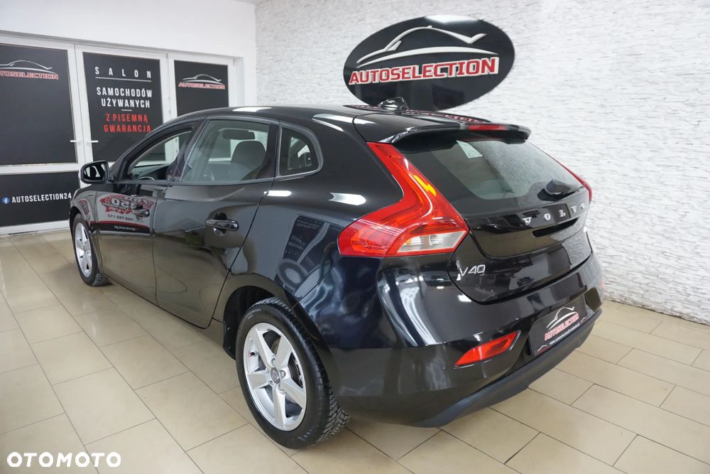Volvo V40 D2 Kinetic - 8