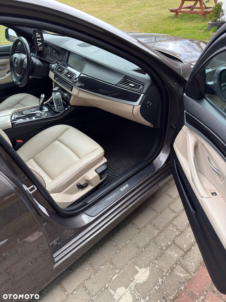 BMW Seria 5 520d - 12