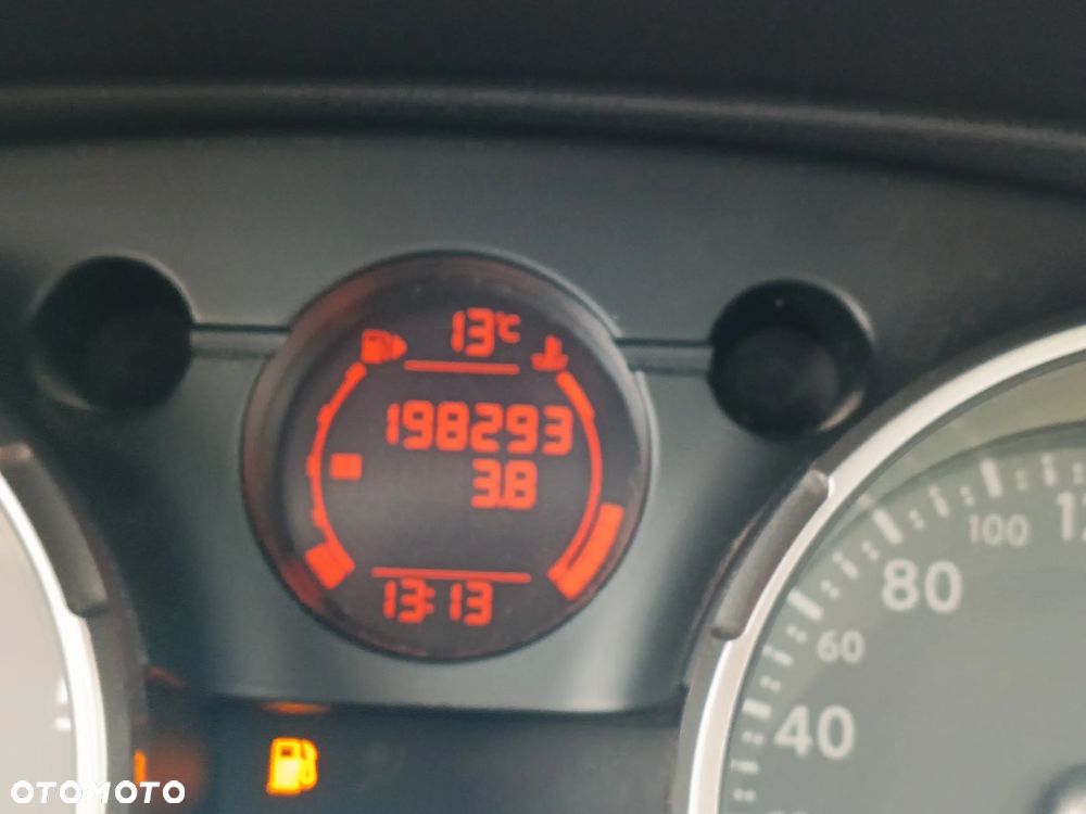 Nissan Qashqai+2 2.0 dCi DPF tekna - 20