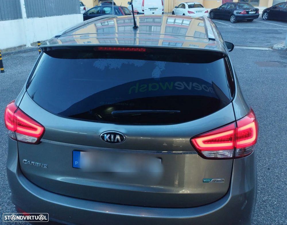 Kia Carens 1.7 CRDi ISG TX - 3