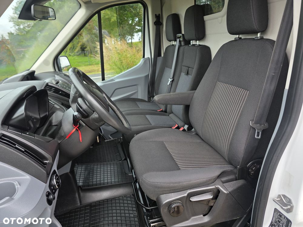 Ford Transit - 21