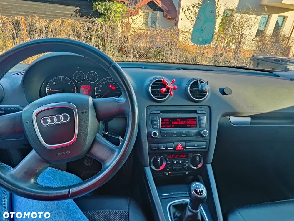 Audi A3 3-drzwiowe 1.9 TDI DPF e - 8