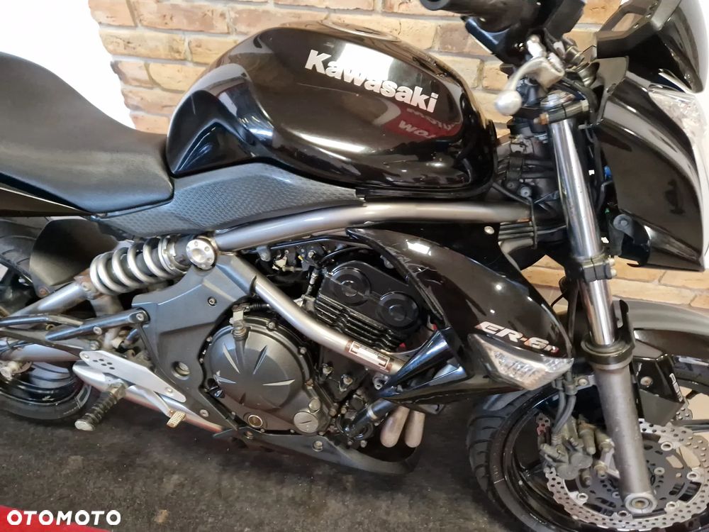 Kawasaki ER - 27