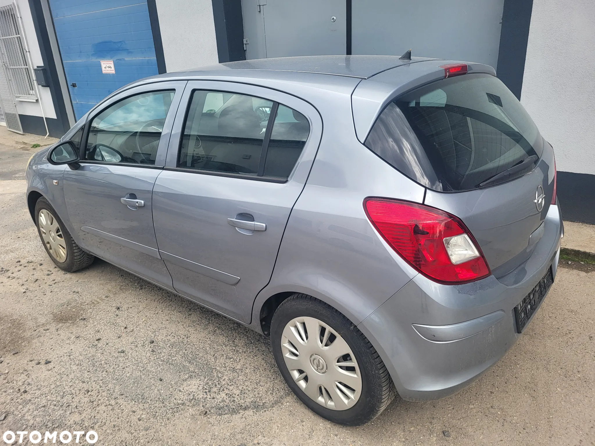 Opel Corsa - 4