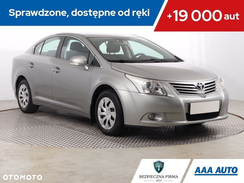 Toyota Avensis - 1