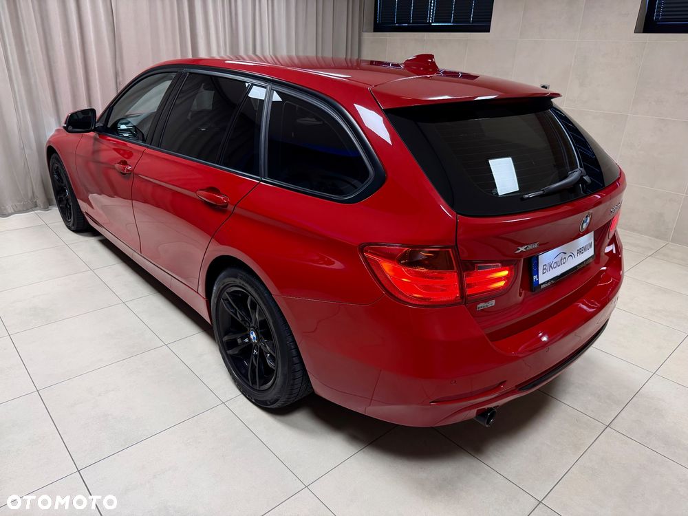 BMW Seria 3 318d xDrive Sport Line - 7